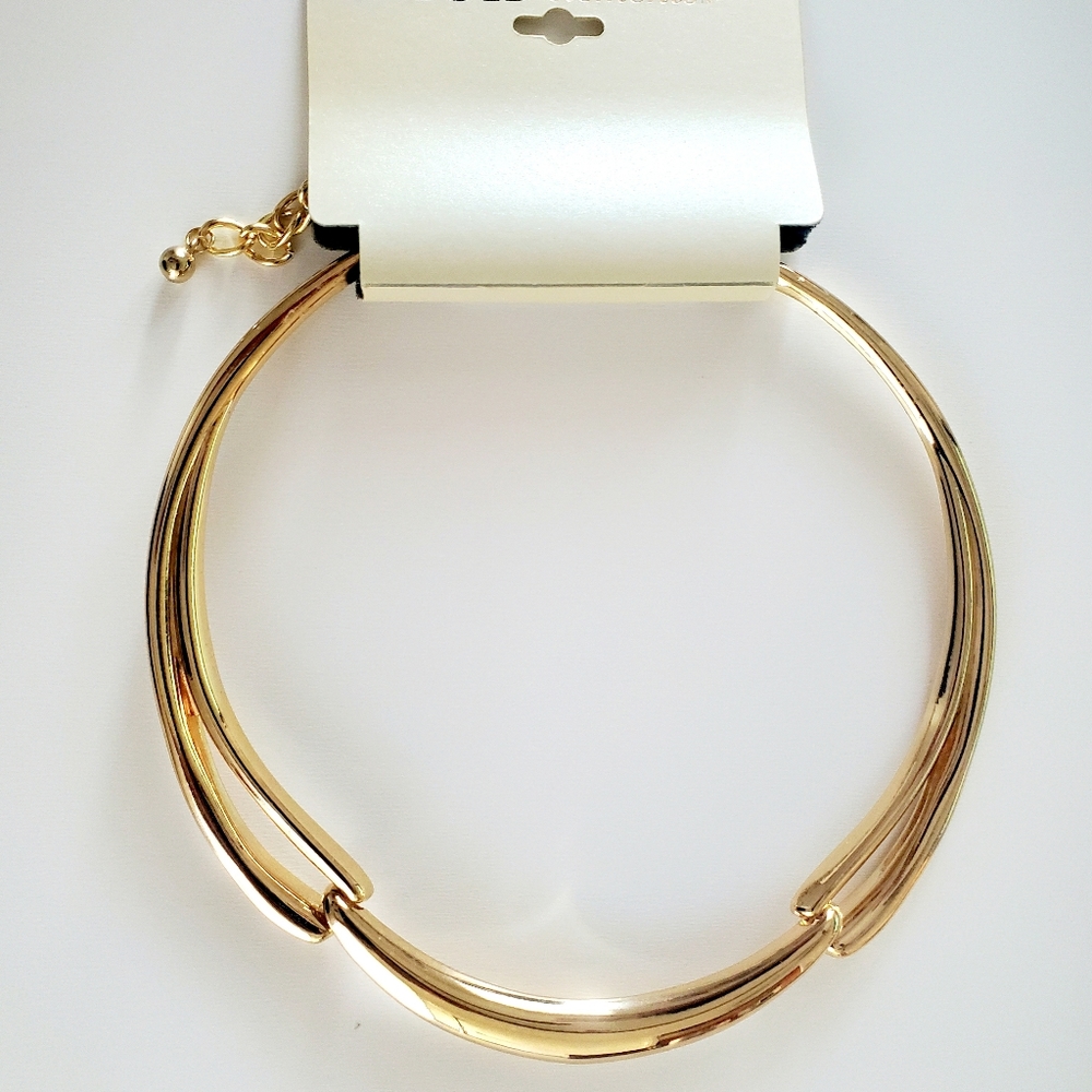 Flush setting classy women Necklace